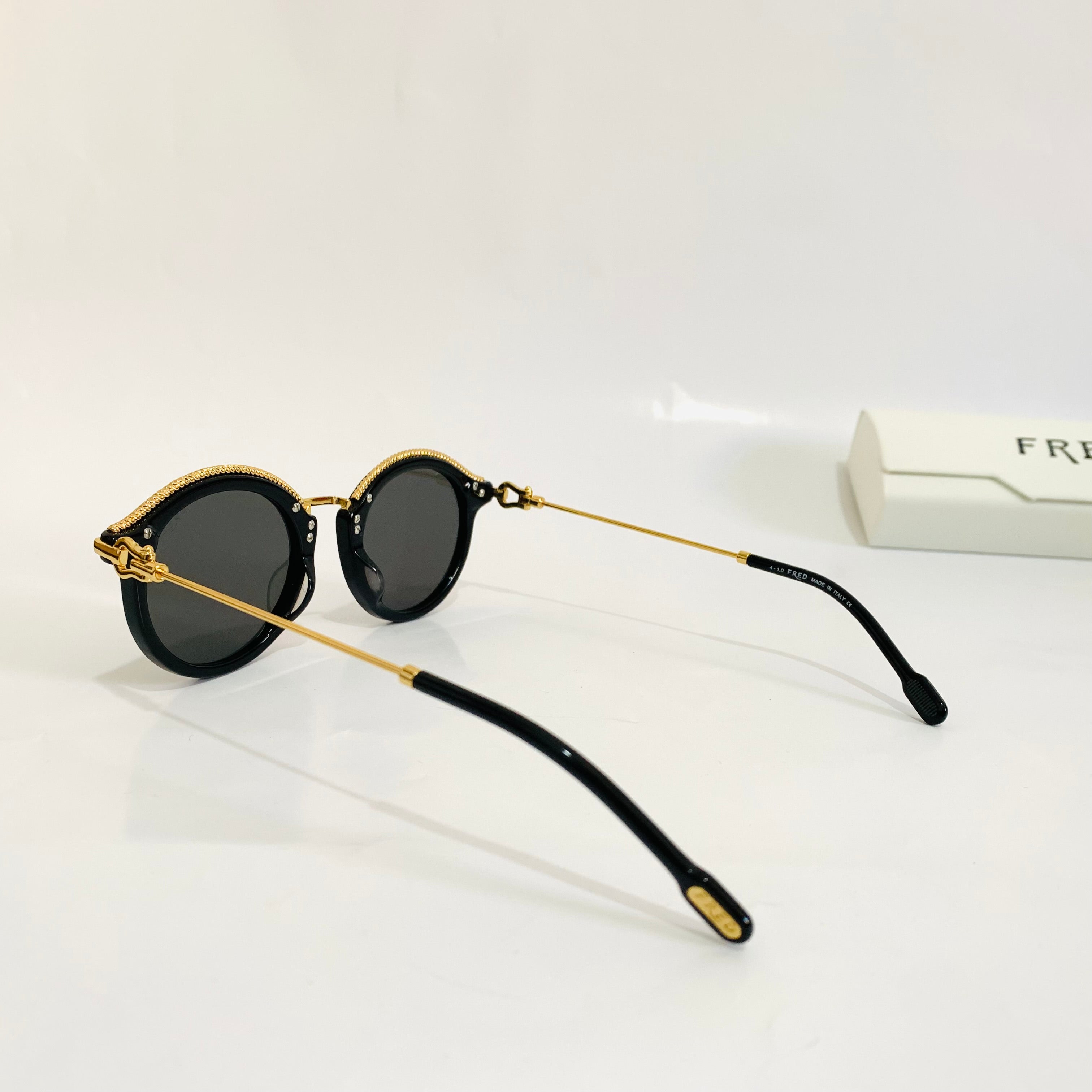 Fred FG40004U S