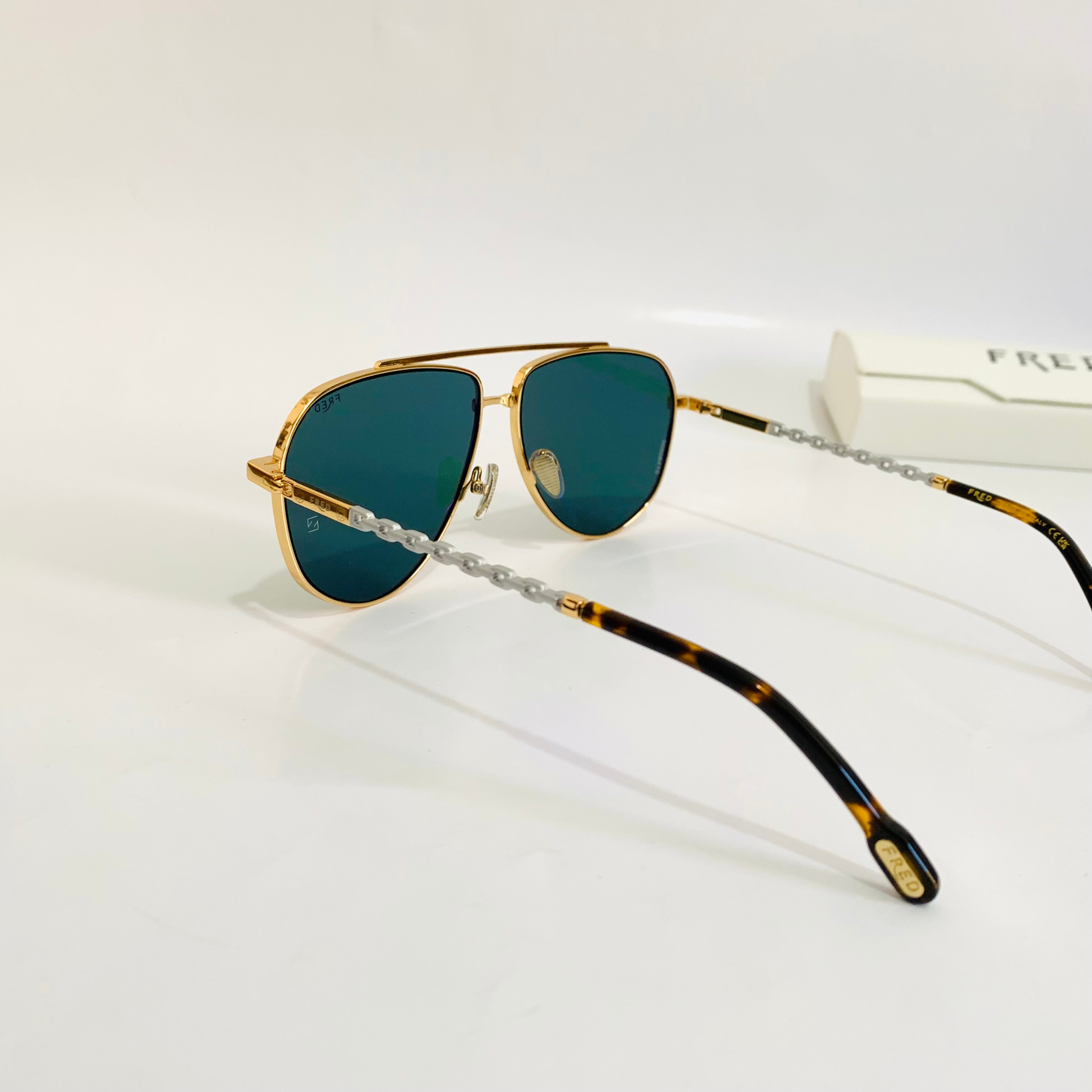 Fred FG40051U S Av