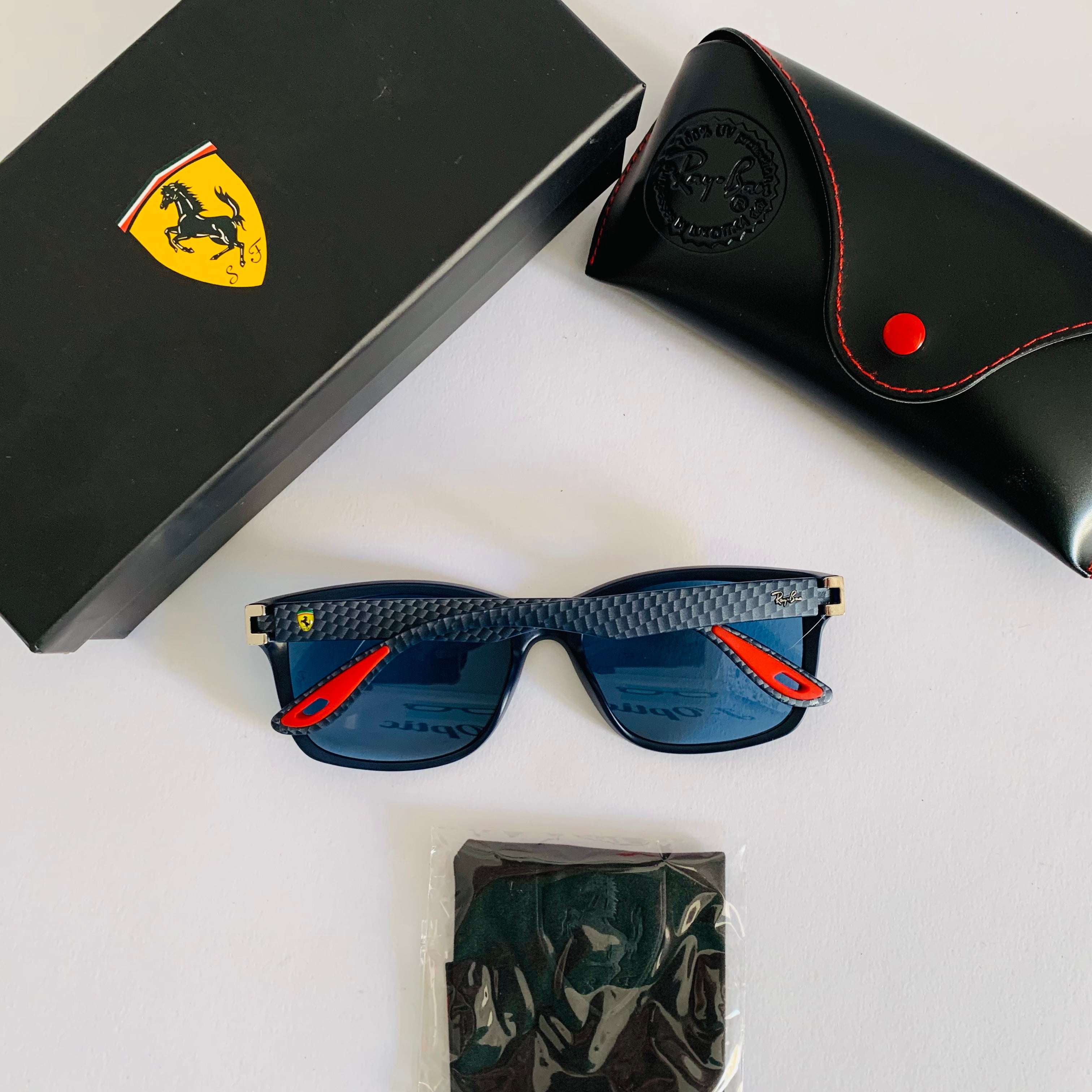 Ray-BanRB8356M SCUDERIA Ferrari