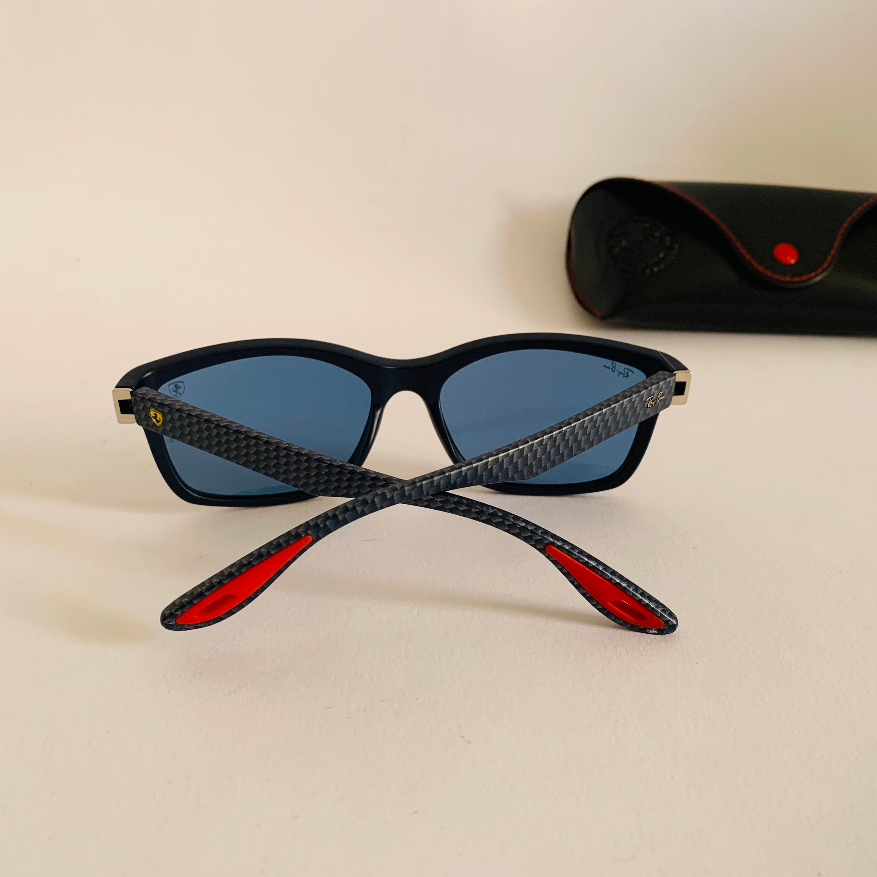 Ray-BanRB8356M SCUDERIA Ferrari