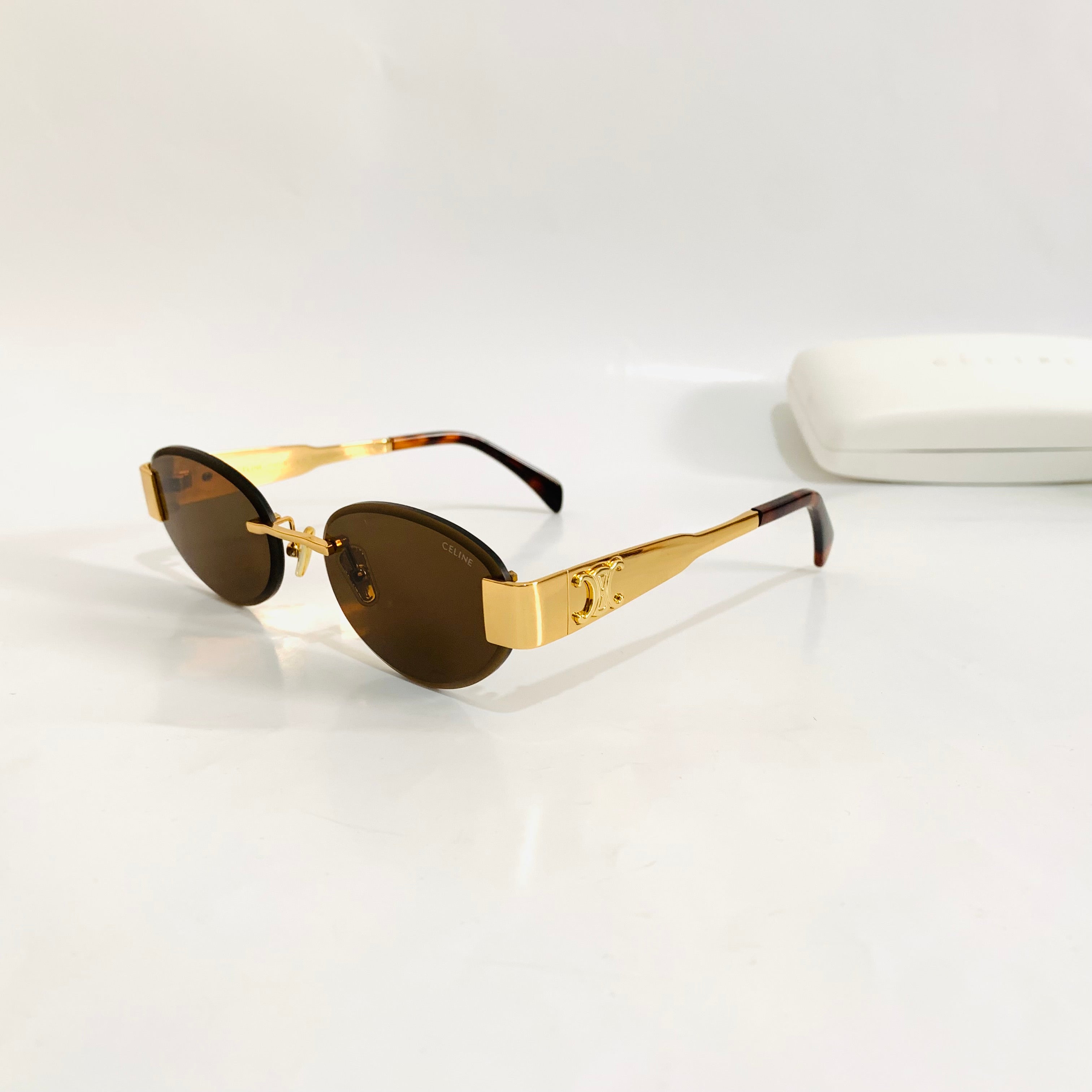 Céline CL42097U