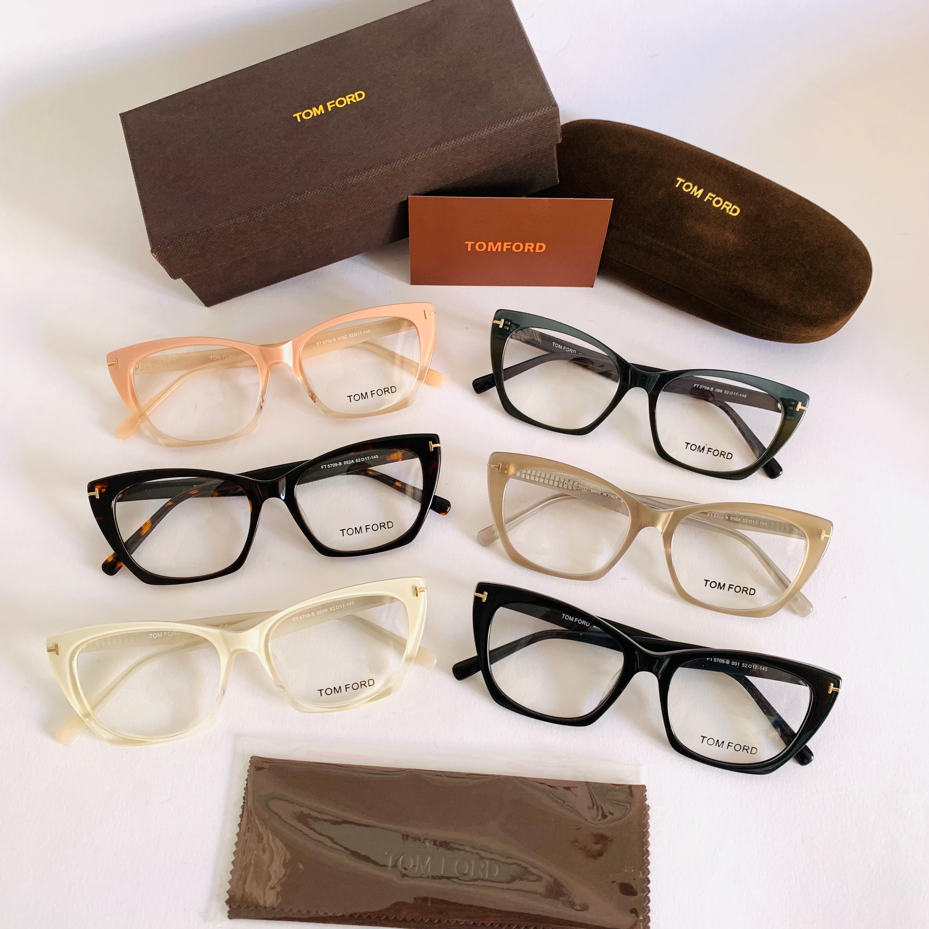 Tom Ford FT5709-B fm