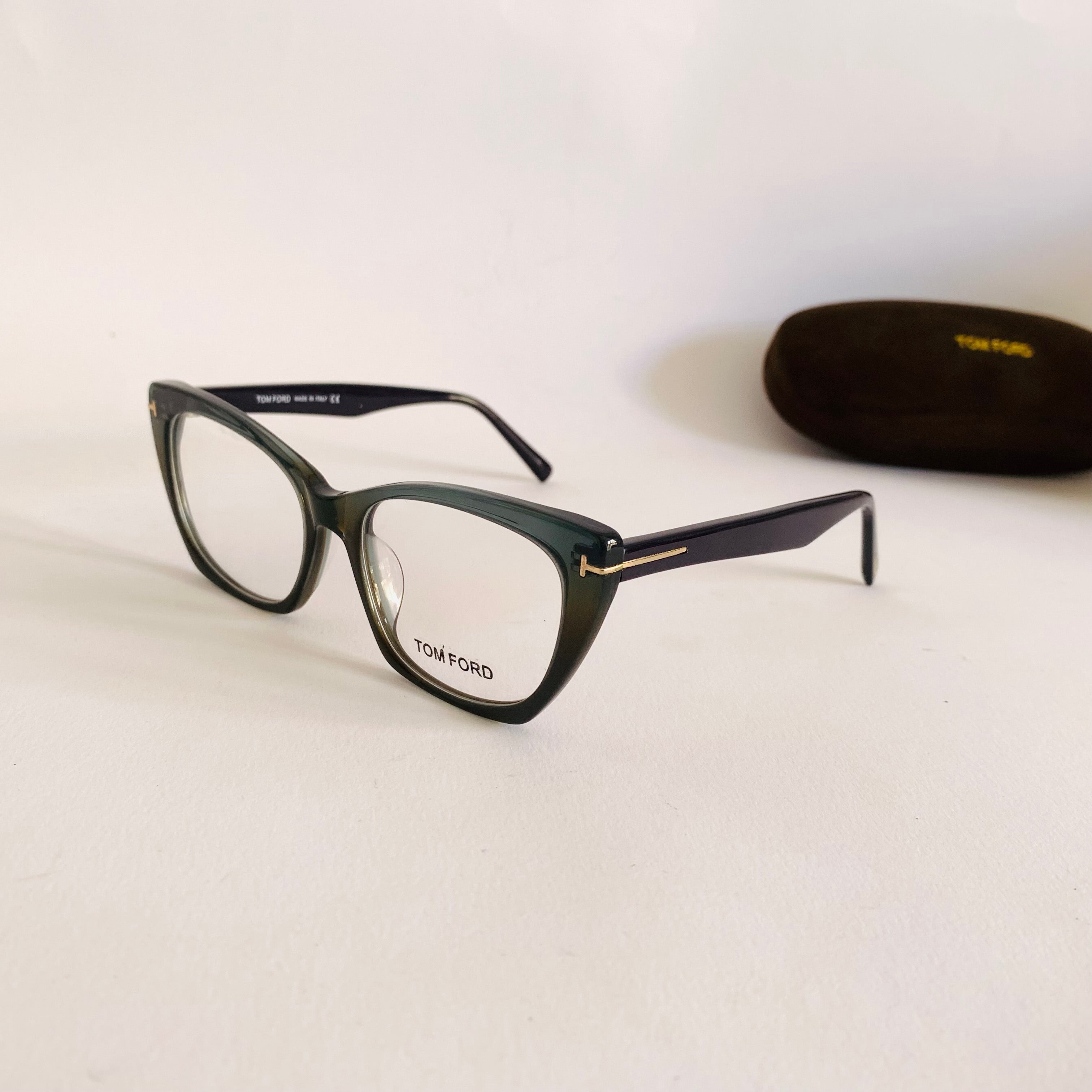 Tom Ford FT5709-B fm