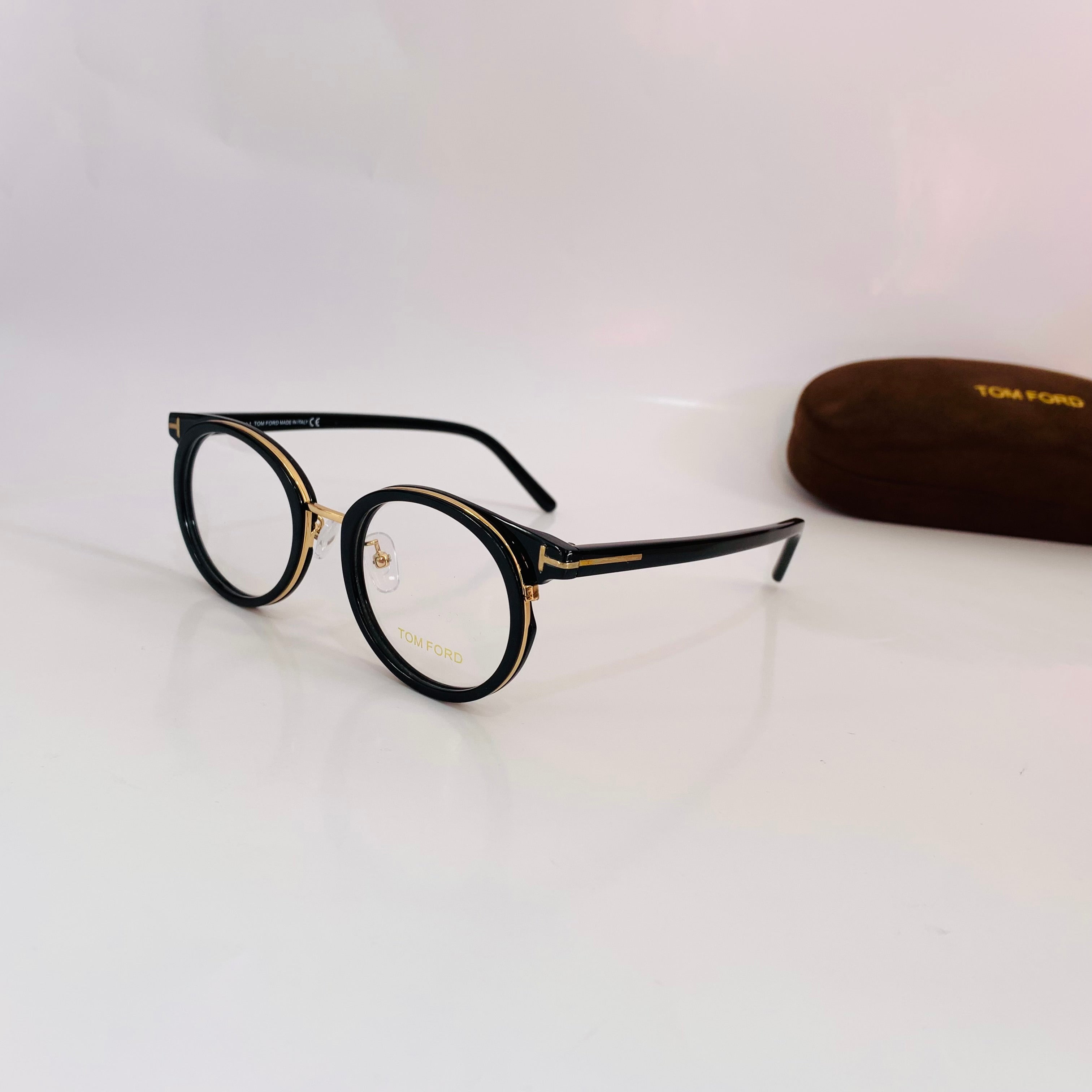 TOM FORD TF5784