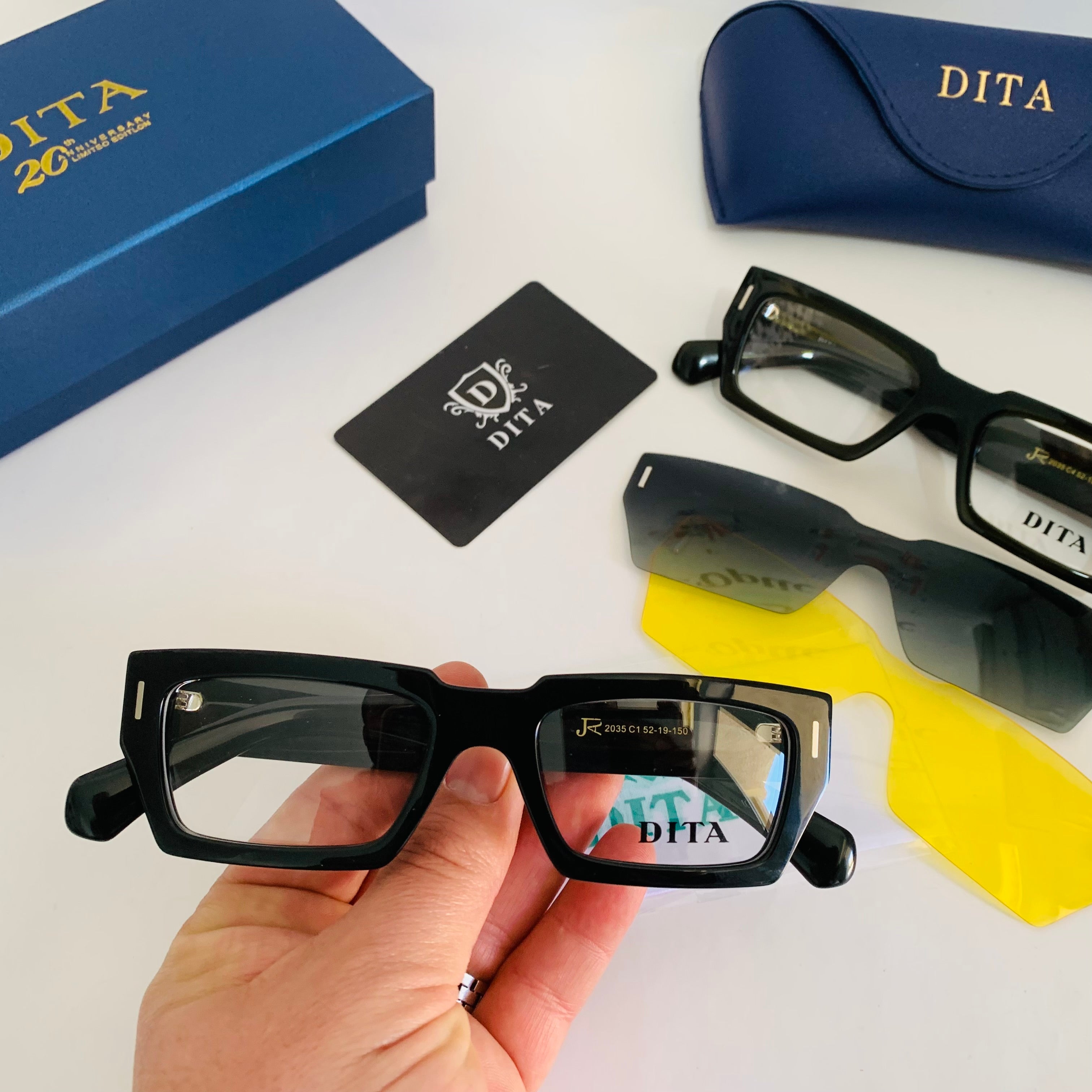 Dita 2035 clips 2 en 1