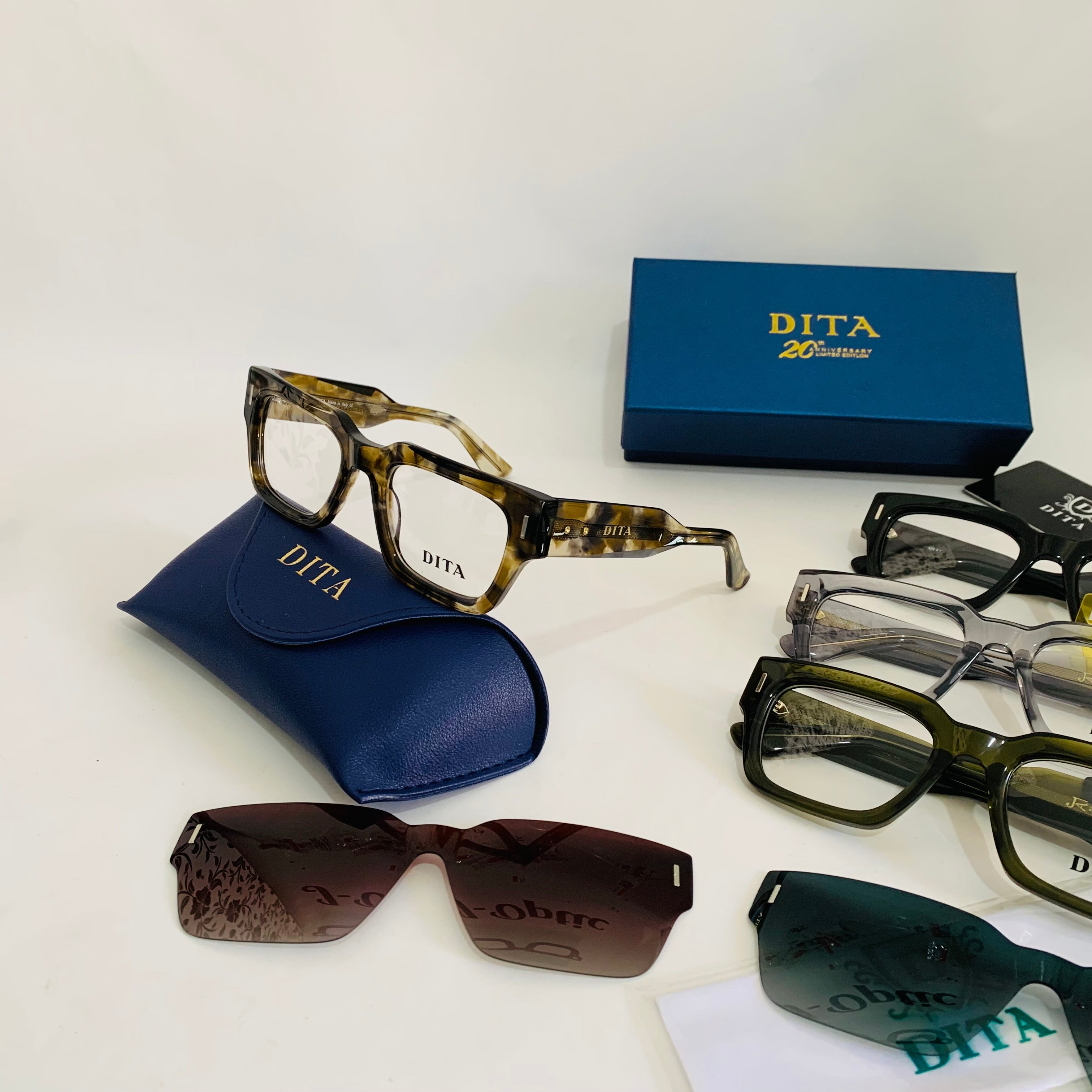 DITA 2036 Clips 2-en-1