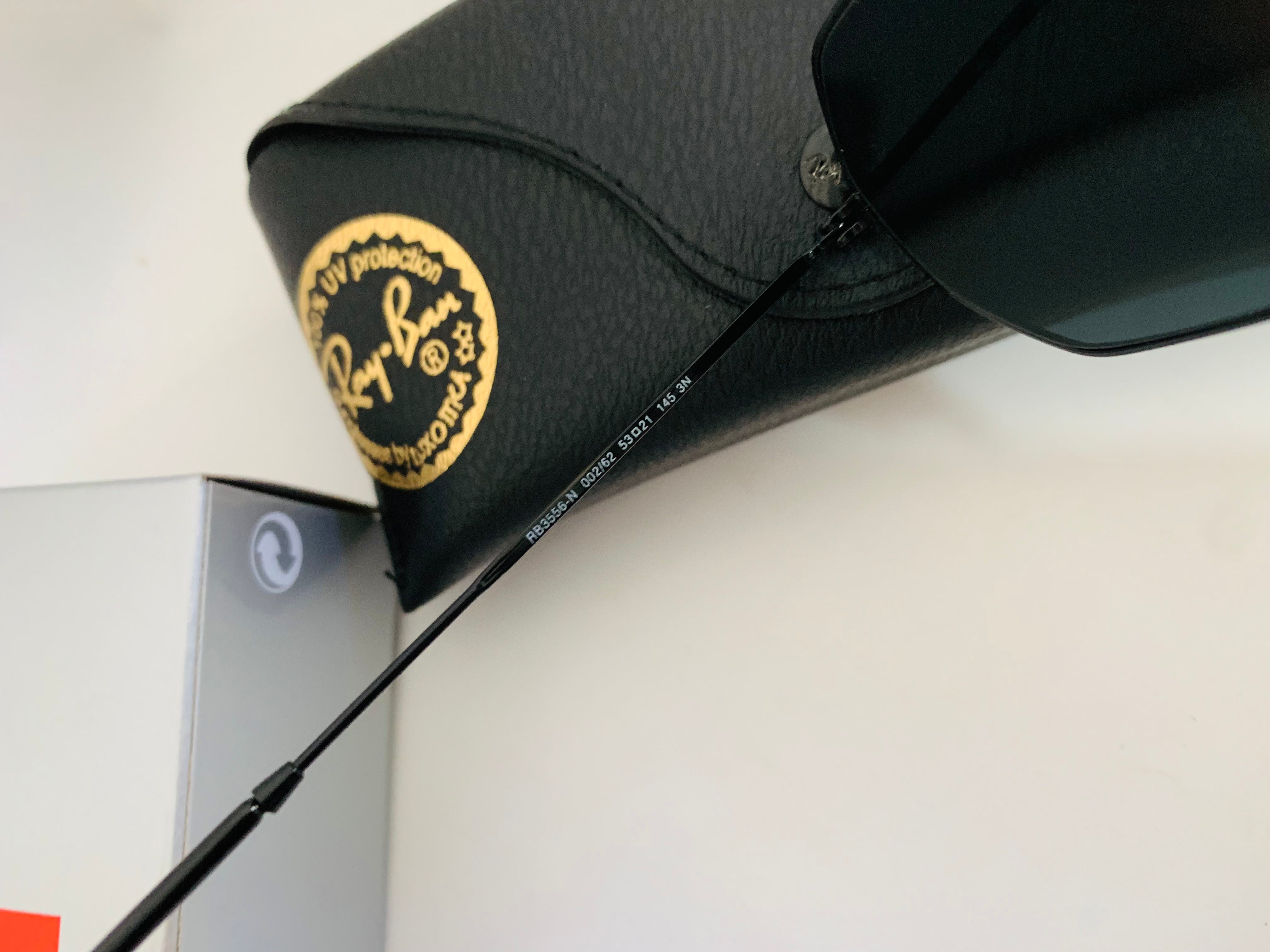 Ray-Ban RB3556-N Hexa