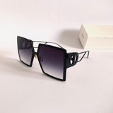 Dior EPZ11 30Montaigne