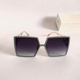 Dior EPZ11 30Montaigne