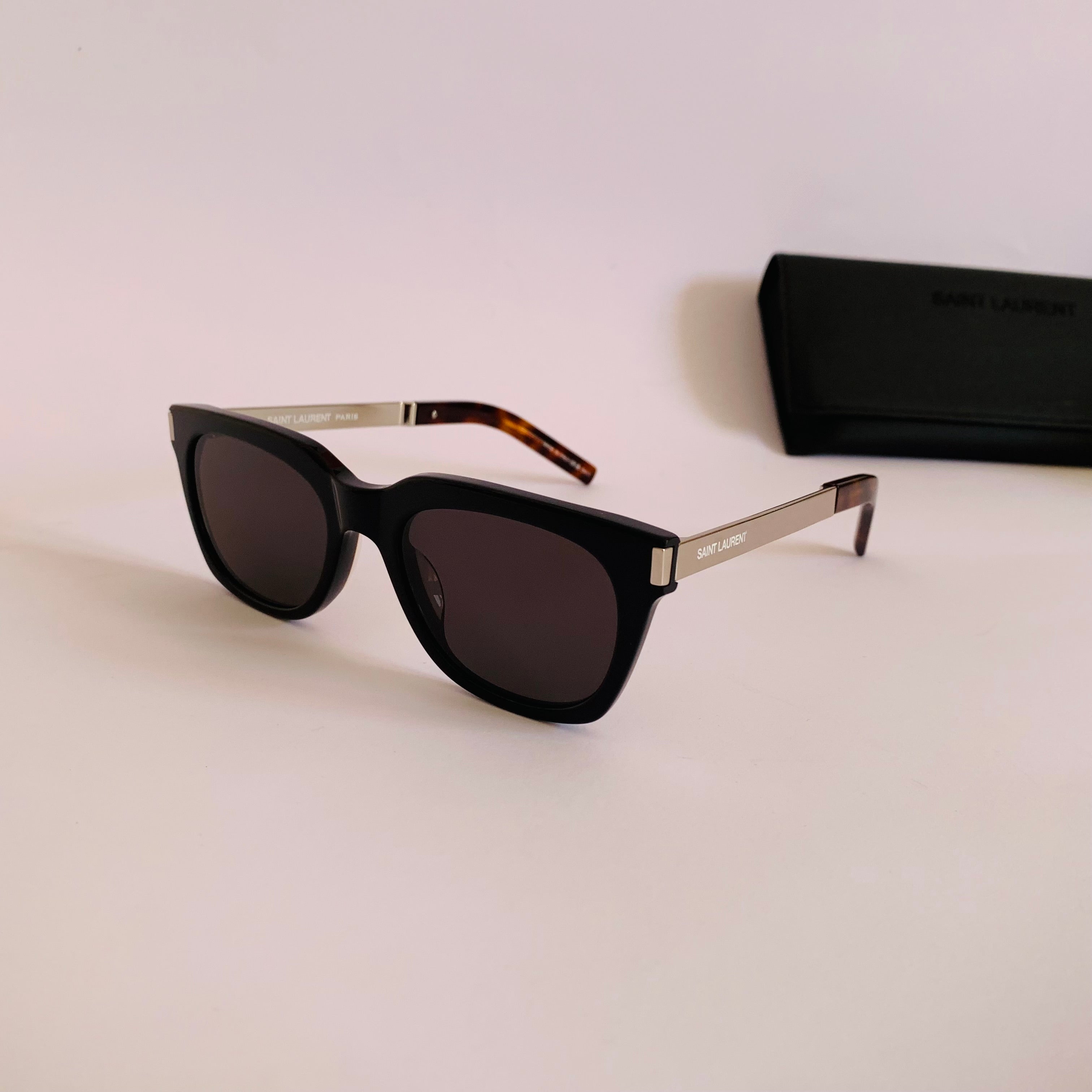 Saint Laurent SL582