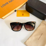 Lo-uis Vui-tton Z1094E S