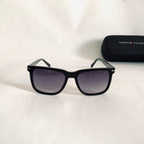 Tommy Hilfiger 4224 S