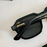 Hugo Boss 4223 S
