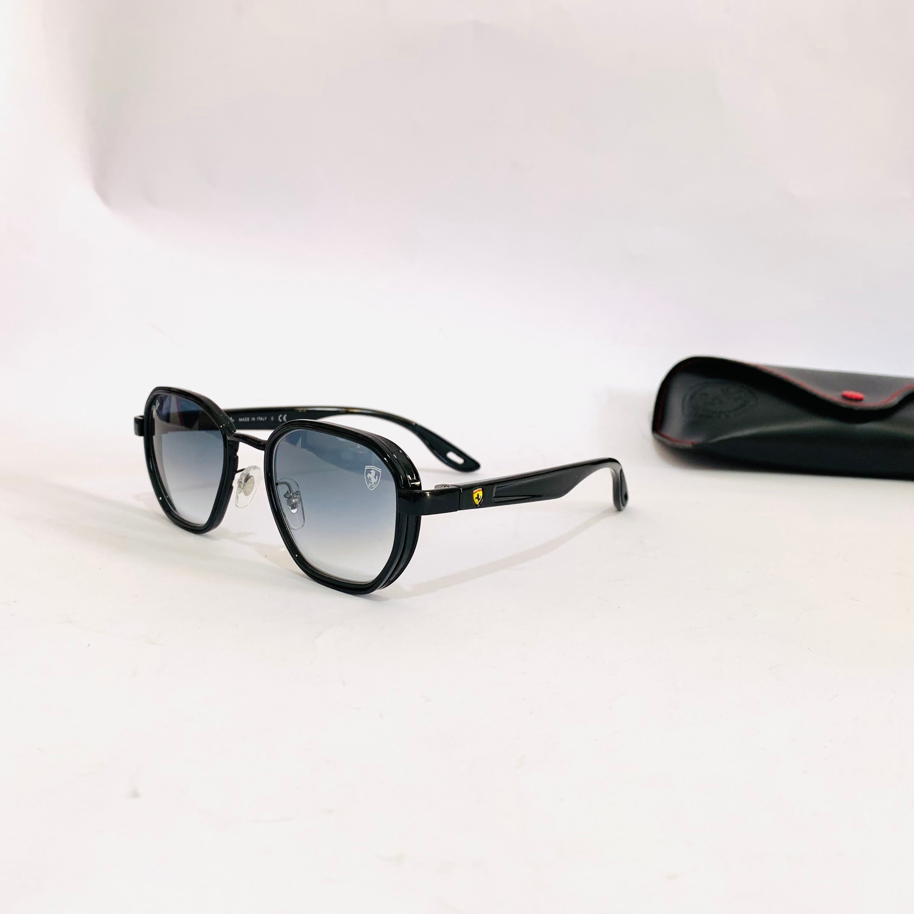 Ray-Ban Ferrari RB3674-M S