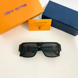 Lo-uis Vui-tton Z2686E S